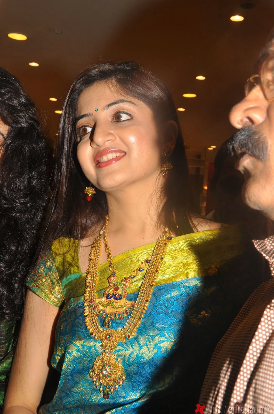 Poonam Kaur Inaugurate CMR Shopping Mall - Gallery | Picture 91196